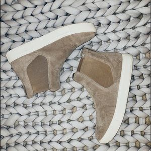 Suede flat ankle boots